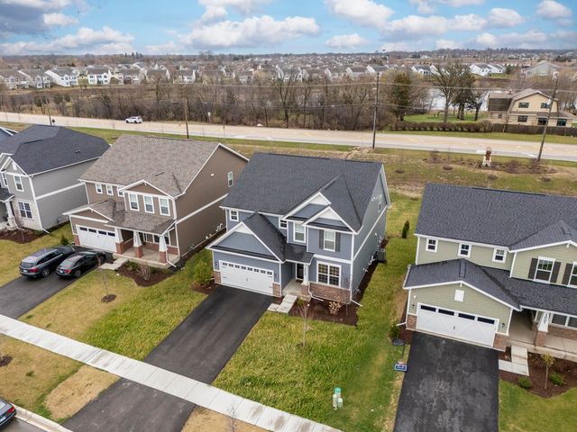 1017 Kessler Drive, Mundelein, IL 60060