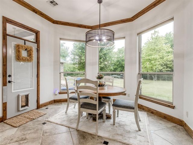 19837 Oakshire Drive, Edmond, OK 73012