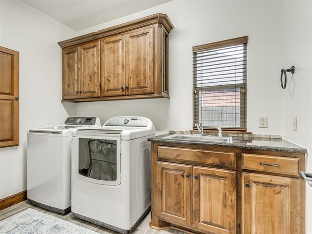 19837 Oakshire Drive, Edmond, OK 73012