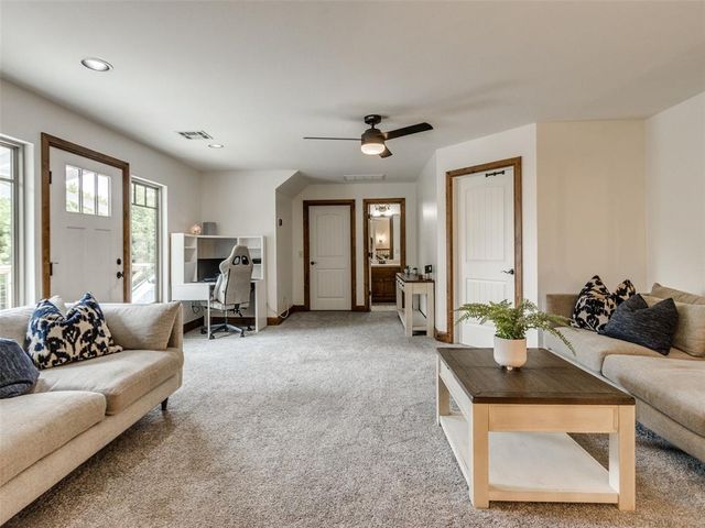 19837 Oakshire Drive, Edmond, OK 73012