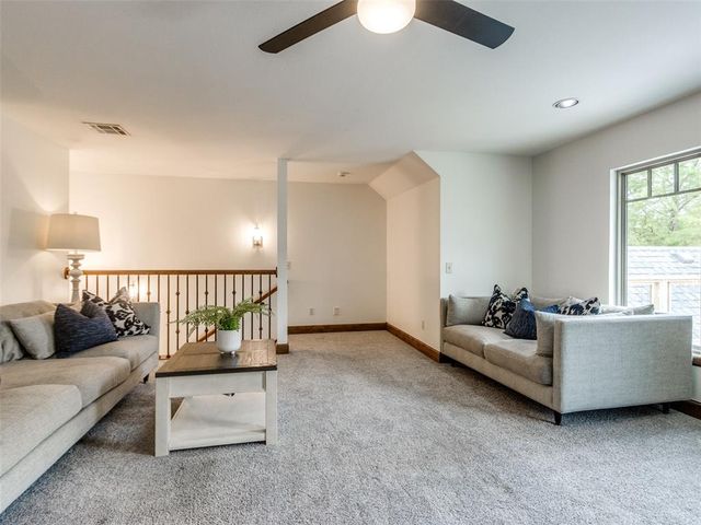 19837 Oakshire Drive, Edmond, OK 73012