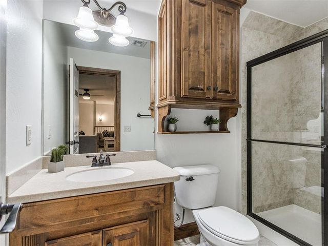 19837 Oakshire Drive, Edmond, OK 73012