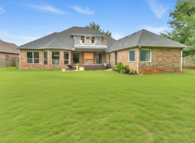19837 Oakshire Drive, Edmond, OK 73012