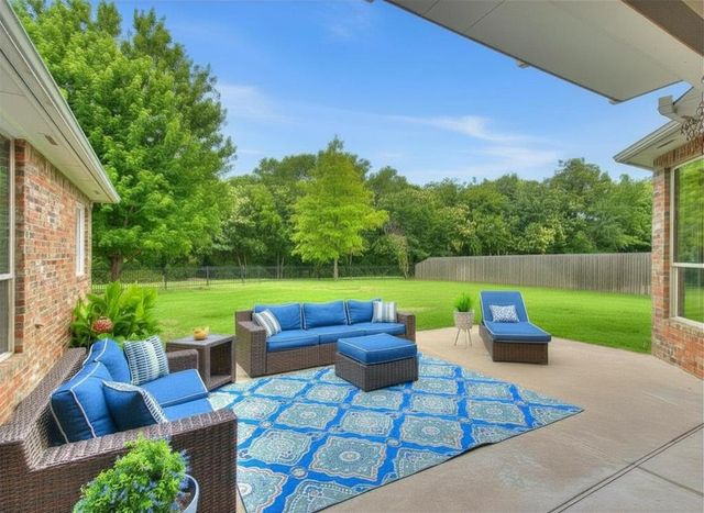 19837 Oakshire Drive, Edmond, OK 73012