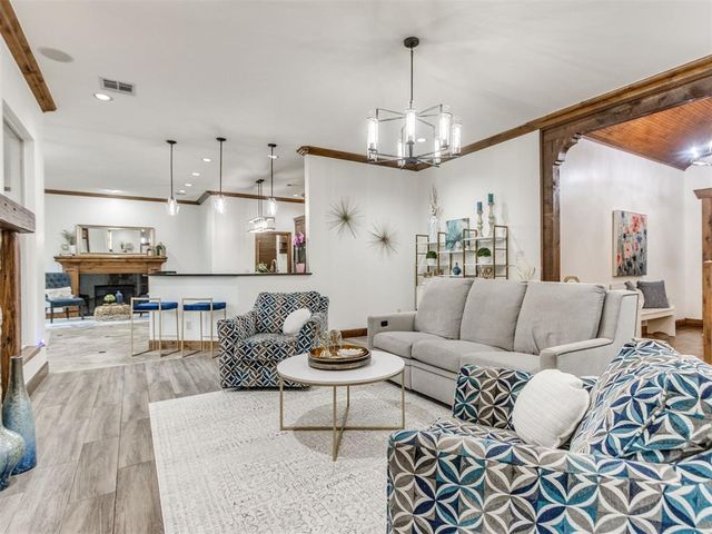 19837 Oakshire Drive, Edmond, OK 73012