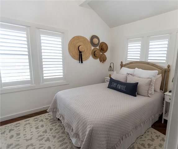 227 S 11th St, Port Aransas, TX 78373