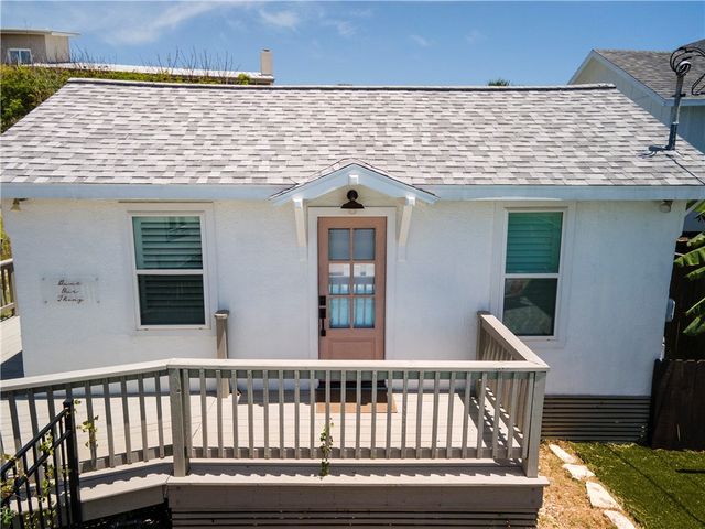 227 S 11th St, Port Aransas, TX 78373