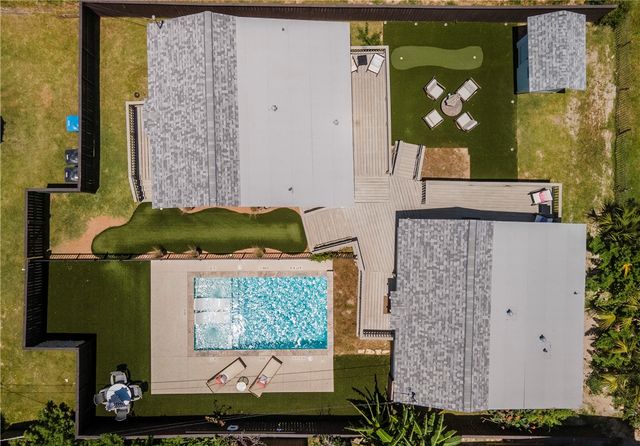 227 S 11th St, Port Aransas, TX 78373