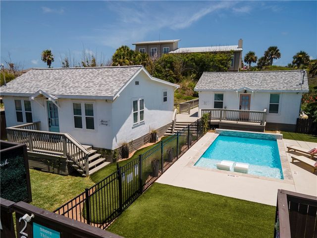 227 S 11th St, Port Aransas, TX 78373