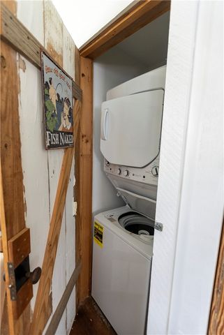 227 S 11th St, Port Aransas, TX 78373