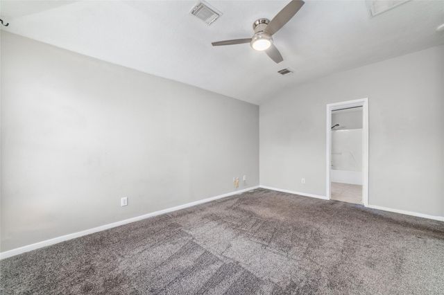 10810 Meadow Walk Lane, Houston, TX 77067