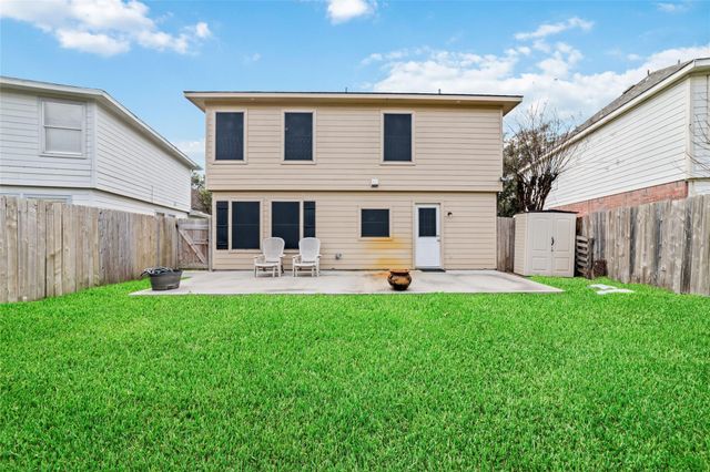10810 Meadow Walk Lane, Houston, TX 77067