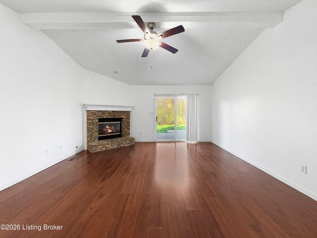 12007 Fallen Oak Ct, Louisville, KY 40245