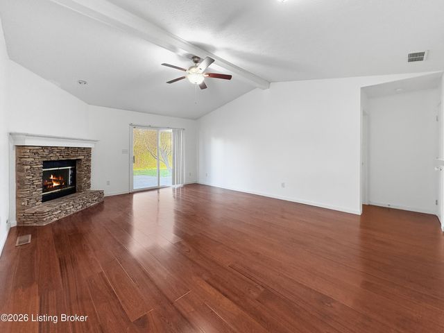 12007 Fallen Oak Ct, Louisville, KY 40245