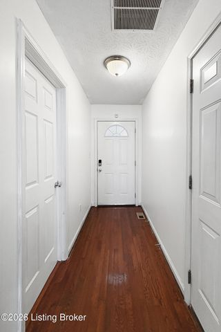 12007 Fallen Oak Ct, Louisville, KY 40245