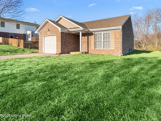 12007 Fallen Oak Ct, Louisville, KY 40245