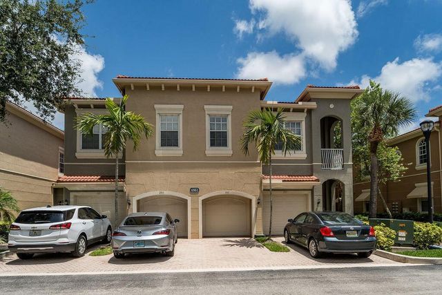 4861 Bonsai Circle 101, Palm Beach Gardens, FL 33418