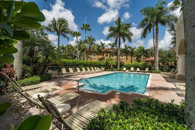 4861 Bonsai Circle 101, Palm Beach Gardens, FL 33418