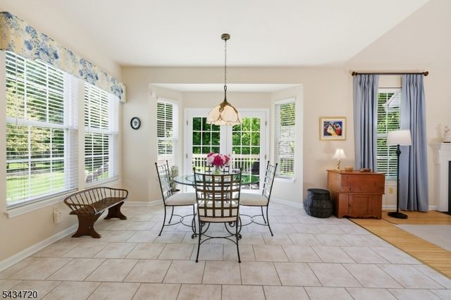 66 Canada Goose Dr, Allamuchy Twp., NJ 07840