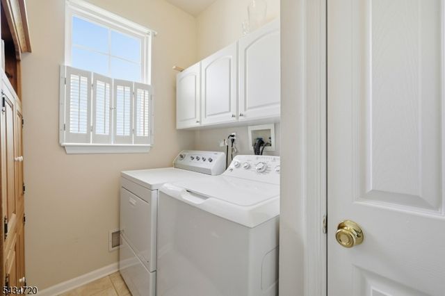 66 Canada Goose Dr, Allamuchy Twp., NJ 07840