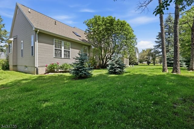 66 Canada Goose Dr, Allamuchy Twp., NJ 07840