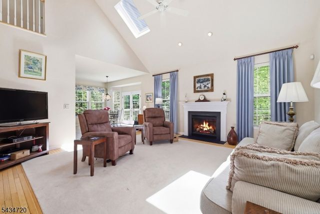 66 Canada Goose Dr, Allamuchy Twp., NJ 07840