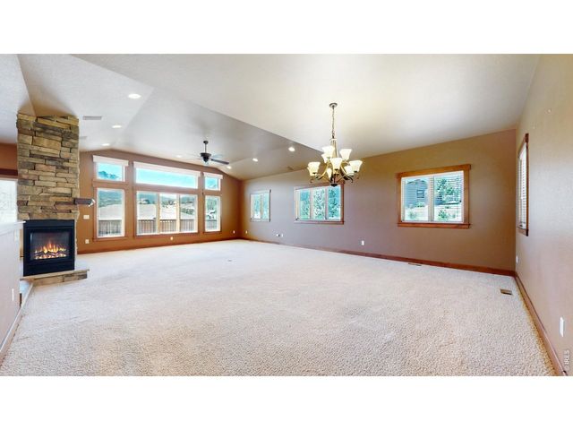 261 Solomon Dr, Estes Park, CO 80517