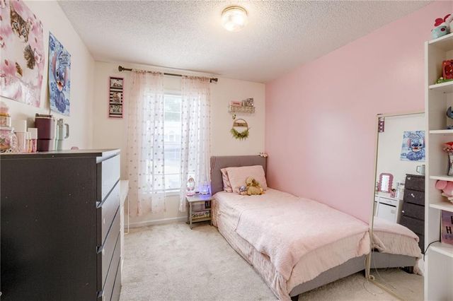 1118 SW Eastman Court, Blue Springs, MO 64015