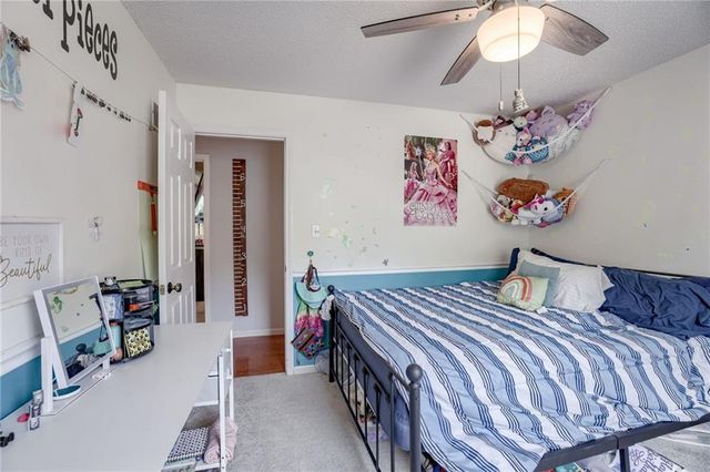 1118 SW Eastman Court, Blue Springs, MO 64015