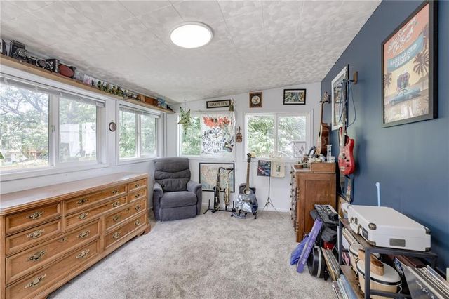 1118 SW Eastman Court, Blue Springs, MO 64015