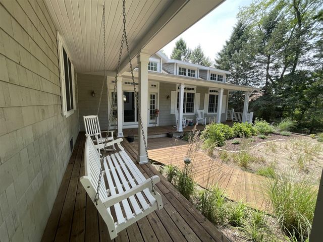 331 Marquette Drive, New Buffalo, MI 49117