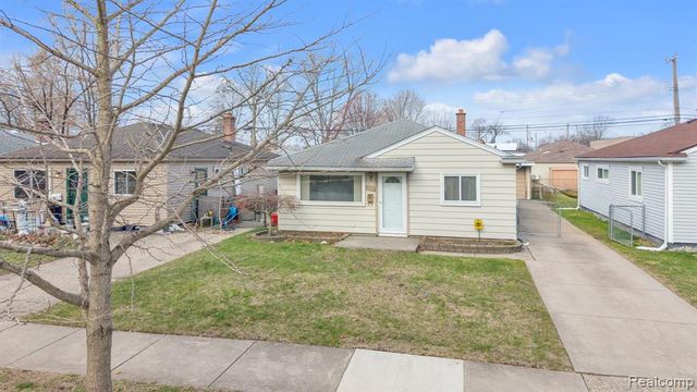 6571 N Highland Street, Dearborn Heights, MI 48127