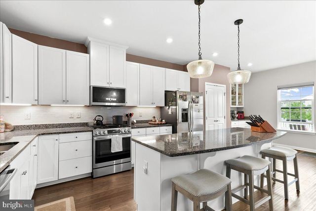 331 S PARKWAY DR, Middletown, DE 19709