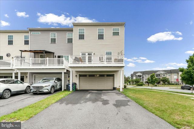 331 S PARKWAY DR, Middletown, DE 19709