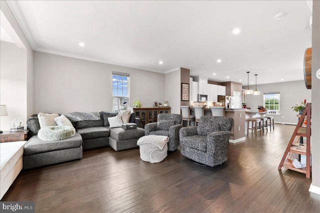 331 S PARKWAY DR, Middletown, DE 19709