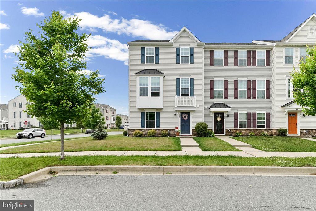 331 S PARKWAY DR, Middletown, DE 19709