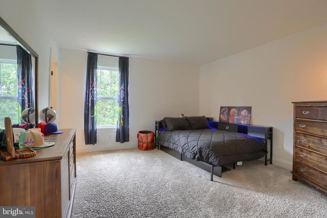 200 STONE ARCH DR, Marysville, PA 17053