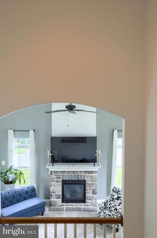 200 STONE ARCH DR, Marysville, PA 17053