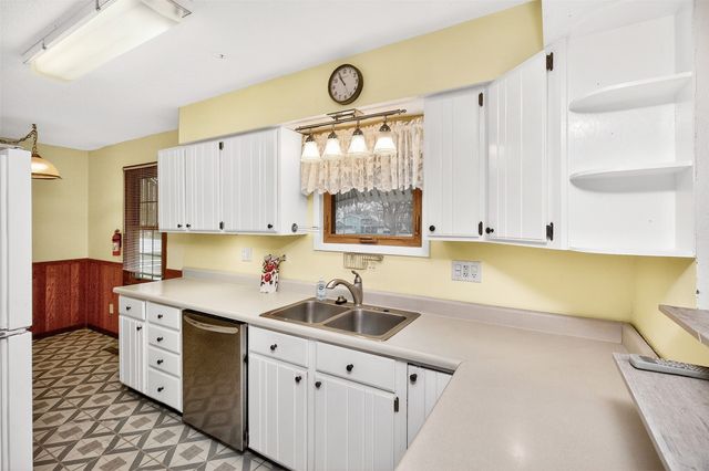 401 Walnut Avenue NW, Mitchellville, IA 50169