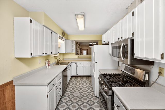 401 Walnut Avenue NW, Mitchellville, IA 50169