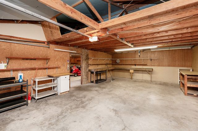 401 Walnut Avenue NW, Mitchellville, IA 50169