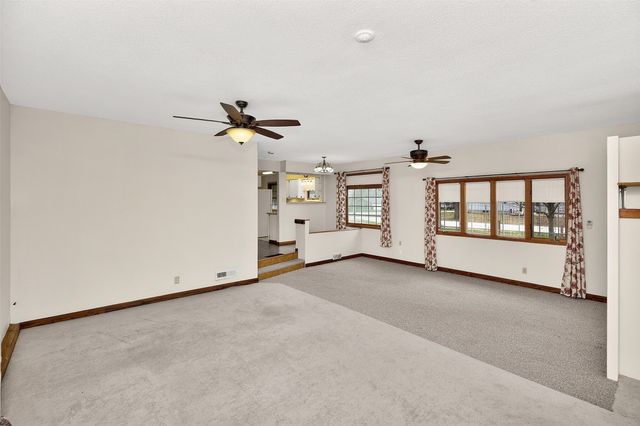 401 Walnut Avenue NW, Mitchellville, IA 50169