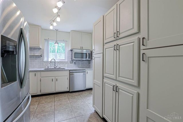 128 Maplewood Drive, Owensville, OH 45160