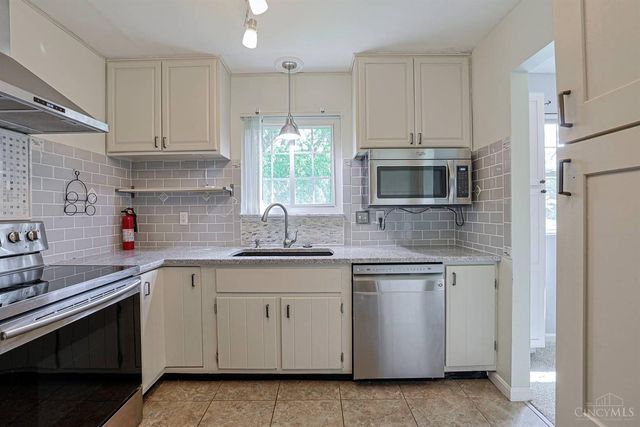128 Maplewood Drive, Owensville, OH 45160