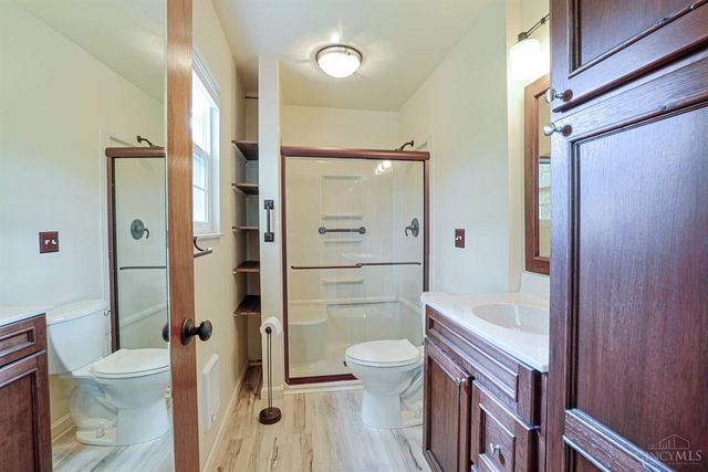128 Maplewood Drive, Owensville, OH 45160