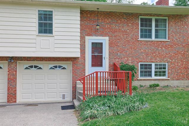 128 Maplewood Drive, Owensville, OH 45160
