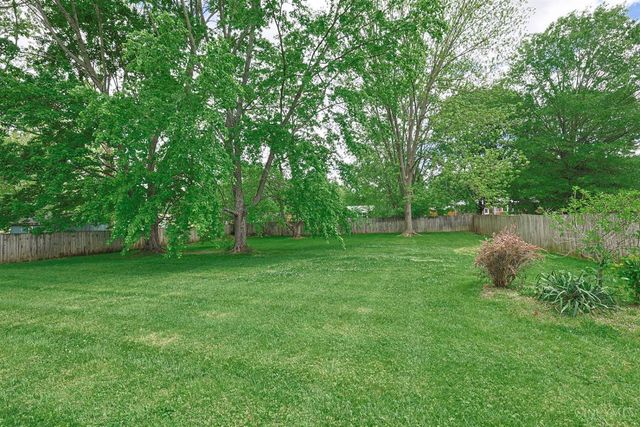 128 Maplewood Drive, Owensville, OH 45160