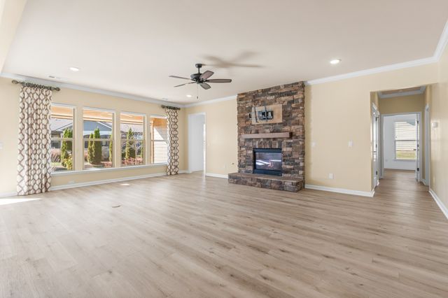 1027 Coffee Rdg, Spring Hill, TN 37174