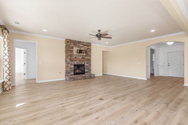 1027 Coffee Rdg, Spring Hill, TN 37174