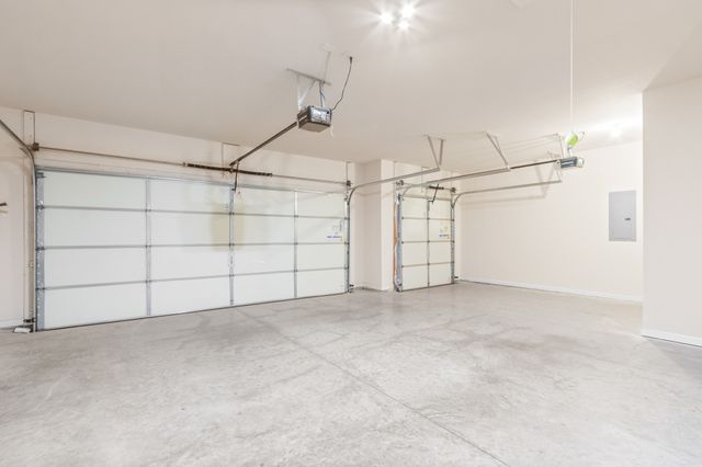 1027 Coffee Rdg, Spring Hill, TN 37174